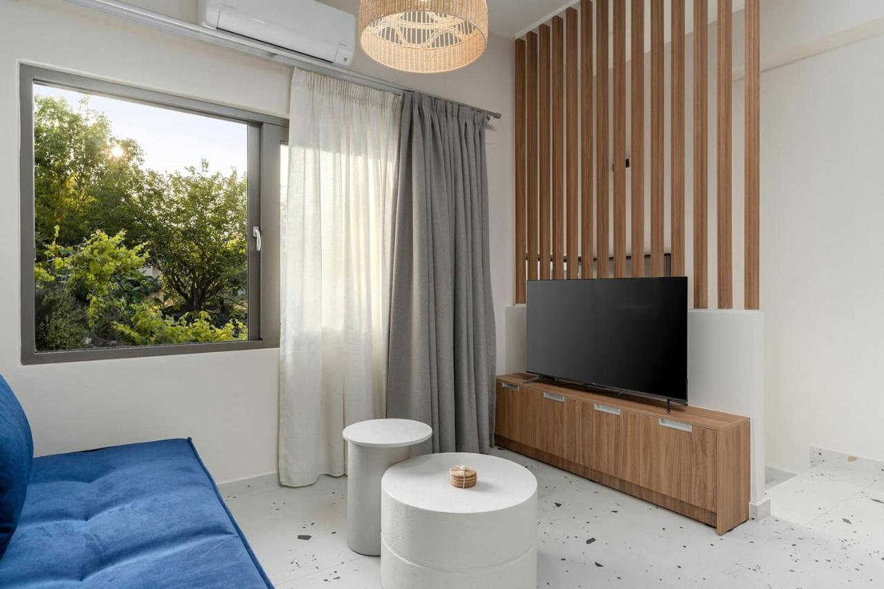 Ble Residence, Your Home Away From Home Panormos  Luaran gambar